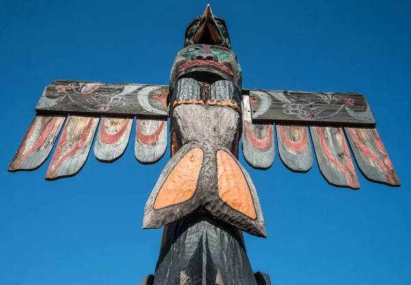 Traditional Totem Pole Display Duncan British Columbia — Stock Photo, Image