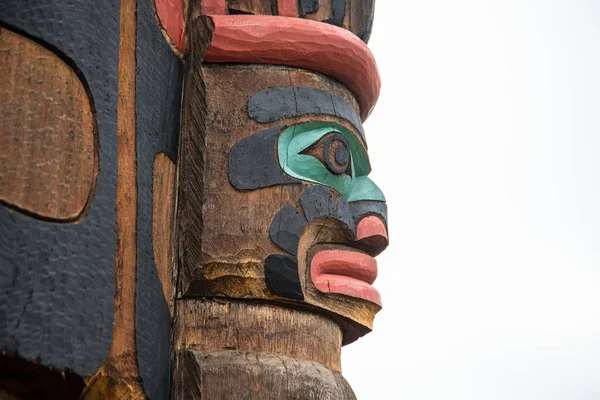 Totem Traditionnel Exposé Duncan Colombie Britannique — Photo