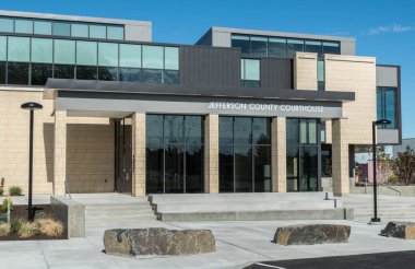 Madras Oregon 'daki Jefferson County Adliyesi