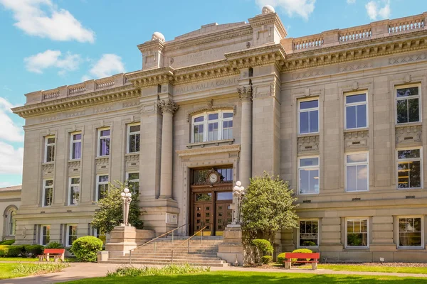 ワシントン州の歴史的なワラワラ郡庁舎 — ストック写真