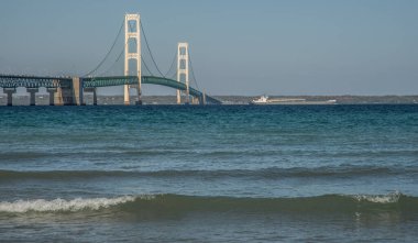 Kuzey Michigan 'daki Mackinac Köprüsü