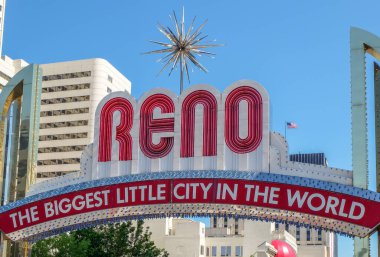 Reno Nevada için kemer işareti Dünyanın en büyük küçük şehri