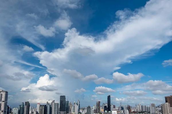 Dramatic Clouds Skyscrapers Downtown Bangkok — 스톡 사진