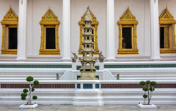 Wat Suthat Buddhist Temple Downtown Bangkok — Stockfoto
