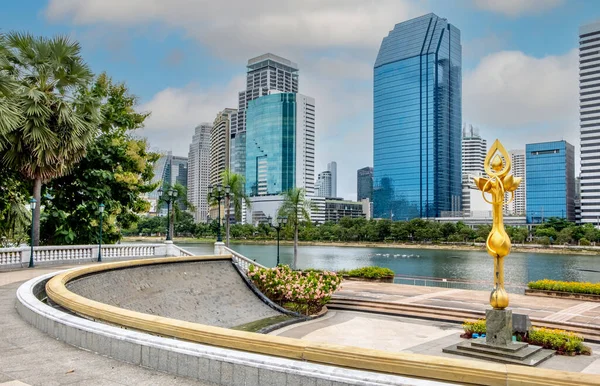 Bangkok Skyline Benjakitti Park — Photo