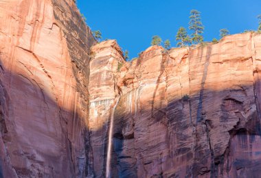 Utah 'taki Zion Ulusal Parkı' nda Dağ