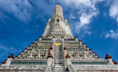 Bangkok Tayland 'daki tarihi Wat Arun Budist Tapınağı