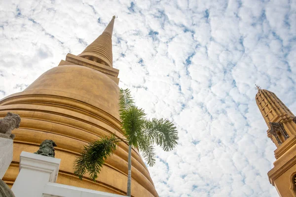 Estupa Dorada Templo Budista Bowonniwet Bangkok — Foto de Stock