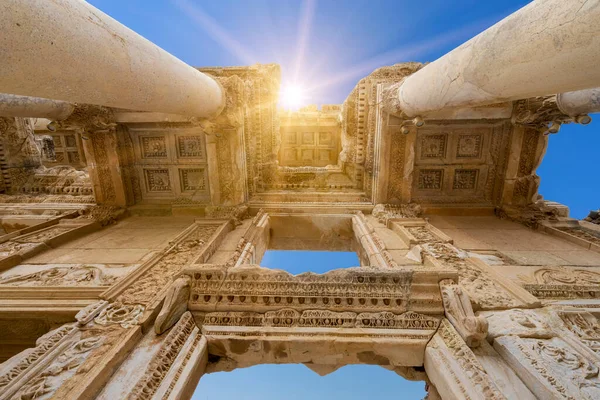 Plafond Bibliothèque Celsus Par Une Journée Ensoleillée Dans Ville Antique — Photo