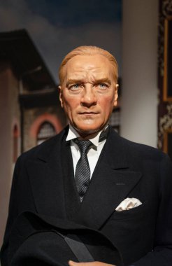 Mustafa Kemal Atatürk 'ün İstanbul' daki Tussauds Müzesi 'ndeki balmumu portresi. Kemal Atatürk Türk ordusu subayı, devrimci ve Türkiye Cumhuriyeti 'nin kurucusuydu..