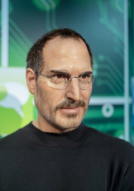 Steve Jobs, Madame Tussauds İstanbul 'da balmumu heykel yapıyor. Apple Inc. 2021 'in başkanı, yönetim kurulu başkanı ve kurucusuydu..