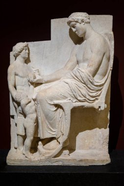 Mermer cenaze taşı ve Amisus 'tan bir veda sahnesi..