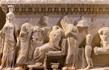 İstanbul Arkeoloji Müzesi, Türkiye 'de Phaedra Hipoteklerinin Lahiti' ne yakından bakılıyor.