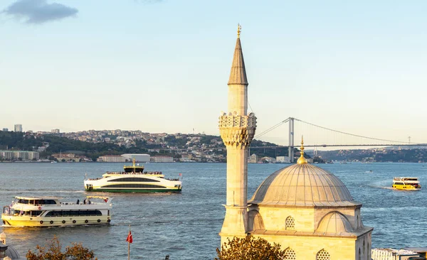 Вид Мечеть Моря Время Заката Стамбуле Вид Босфор Видом Стамбул — стоковое фото