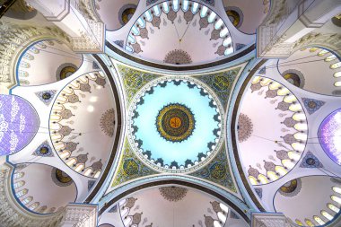 View of the dome inside of Istanbul Camlica Mosque. Camlica Mosque (Turkish: Camlica Camii) is the largest mosque in Turkey.