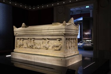 İstanbul Arkeoloji Müzesi 'ndeki Satrap Sarcophagus, Türkiye.
