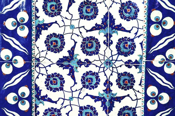 Mavi Çiçek Desenli Antik Fayanslar Yüzyıldan Kalma Osmanlı Eserleri Topkapı — Stok fotoğraf