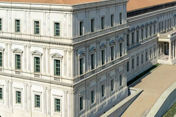 İstanbul Teknik Üniversitesi Taskisla Kampüs Fakültesi İstanbul Miniatürk Parkı, Türkiye.