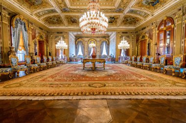 İstanbul 'daki Dolmabahce Sarayi Sarayı' nın iç manzarası. Dolmabahce Türkiye 'nin en büyük sarayı.