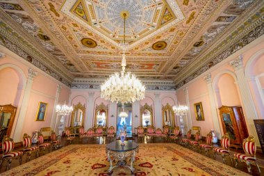 İstanbul, Türkiye 'deki Dolmabahçe Sarayı' nın iç manzarası.