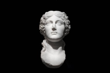 İstanbul Arkeoloji Müzesi 'ndeki Yaşlı Agrippina' nın Portresi.