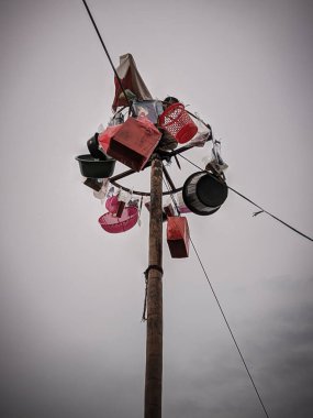 the excitement of children and adults taking part in the areca climbing competition to enliven the independence day of the republic of Indonesia, east kalimantan, indonesia, august, 14,2022