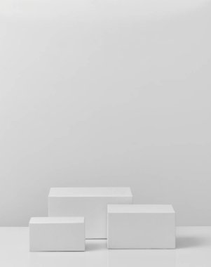 Ürünler için beyaz podyum