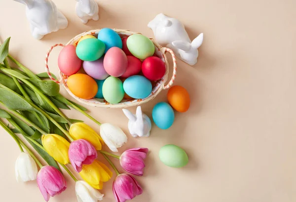 Тюльпани Яйця Великдень Порцелянові Кролики — стокове фото