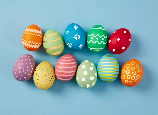 Різнокольорові Красиві Прикрашені Великодні Яйця — стокове фото