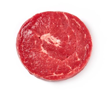 Beyaz arka planda biftekli biftek