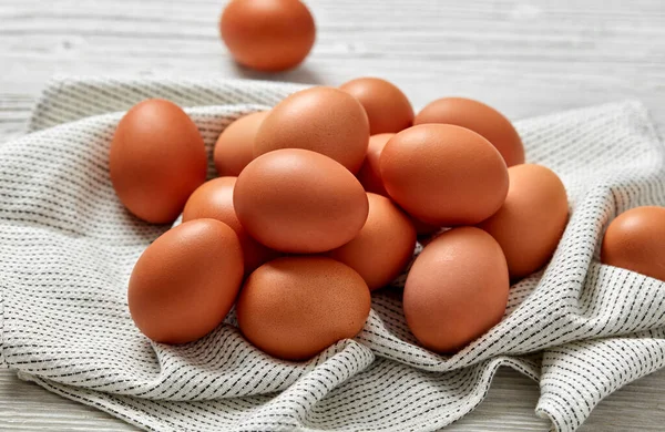 Huevos Pollo Marrón Toalla Cocina — Foto de Stock