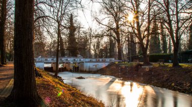 Mhlenwehr an der Spree im Herbst