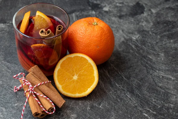 Warm Spicy Mulled Wine — Stock Photo, Image