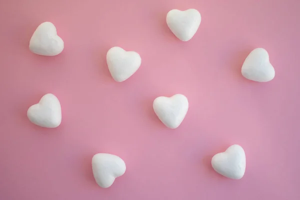 Окраска Белых Сердец Розовом Фоне — стоковое фото