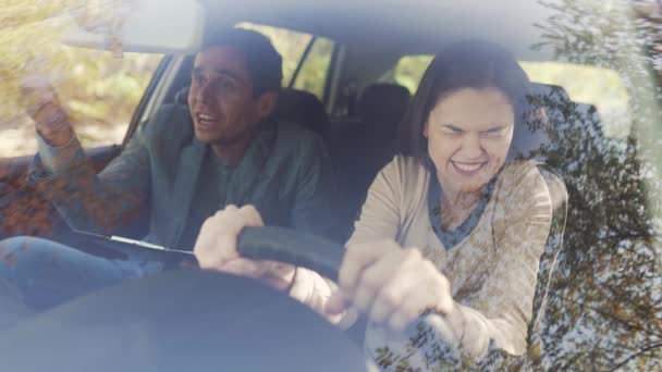 Driving instructor yelling at woman — Stock Video