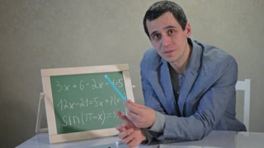 Evde internet üzerinden çevrimiçi ders