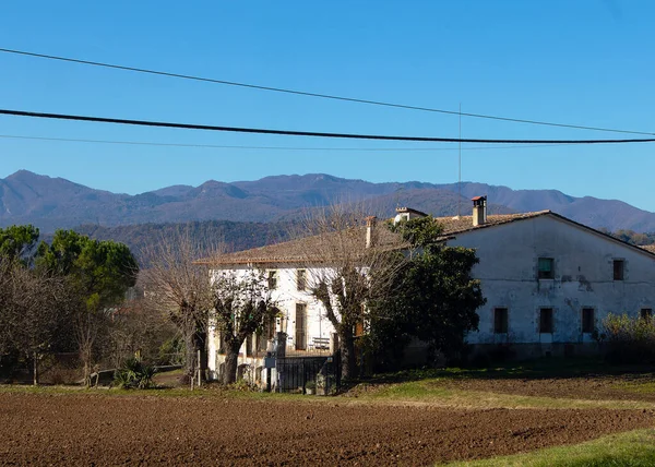 Köydeki eski kırsal çiftlik
