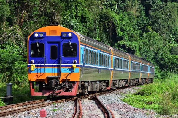 Dieseltriebwagen Auf Der Hangbahn Thailand — Stockfoto