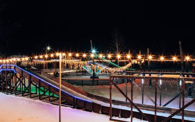 Yeni yıl parkında gece