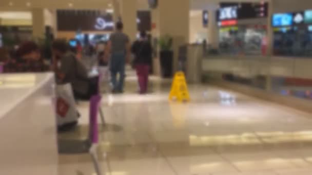Time Lapse niewyraźne wideo spacery ludzi w centrum handlowym. — Wideo stockowe