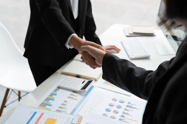 Handshake business people after contract agreement become a partner finish meeting — Stock Photo, Image