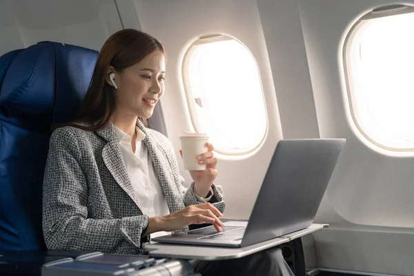 Attractive Asian Female Passenger Airplane Sitting Comfortable Seat Listening Music — Stock Photo, Image