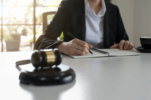 Richter Feilschen Mit Justizwacheanwälten Geschäftsleuten Prozess Oder Anwälten Die Einem — Stockfoto