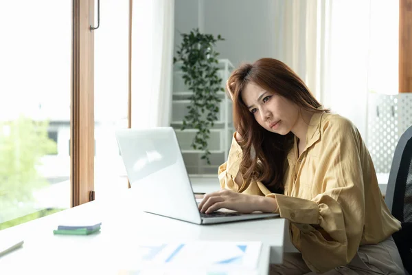 Tired Asian Business Woman Headache Office Feeling Sick Work Copy — Foto de Stock