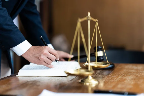 Judge Gavel Justice Lawyers Having Team Concepts Law Legal Services — Stockfoto
