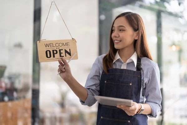 Welcome Open Shop Barista Waitress Open Sign Glass Door Modern — Stock Photo, Image