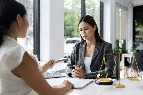 Attorney or officer accepts bribes from clients in the courtroom, takes bribes to gain an advantage in a lawsuit and wants to win