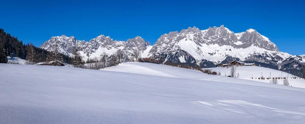 Idyllic winter landscape in Kitzbuehel, Tyrol, Austria — 图库照片