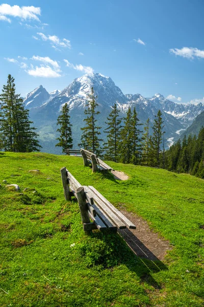 Watzmann, Ramsau, Berchtesgaden, Bavyera, Almanya manzaralı güzel bir yer.