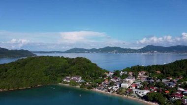 Tayland 'ın tropikal adaları Phuket adası yakınlarındadır.